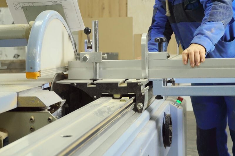 Різання та обробка