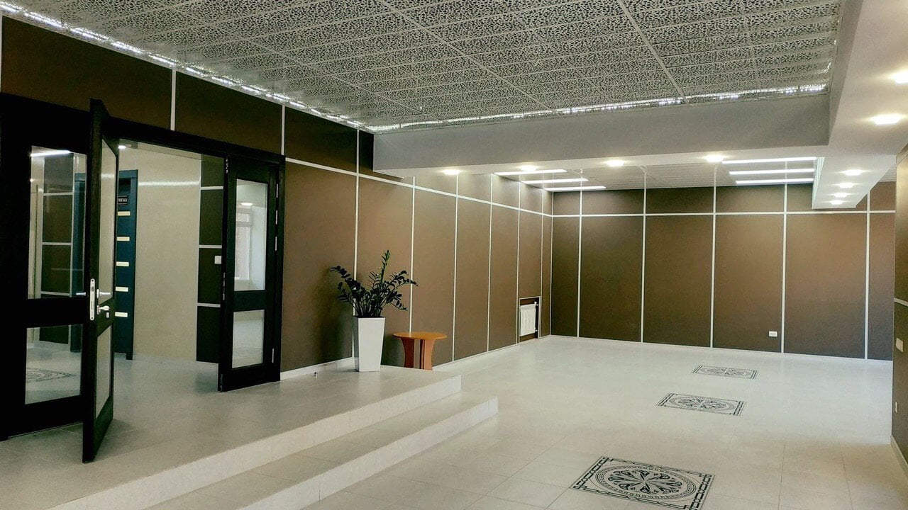 Повний гайд з вибору вогнестійких панелей для медичних закладів