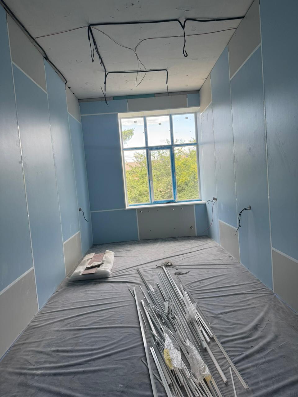 Душова кімната з панелями